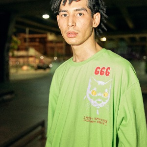 [아임낫어휴먼비잉] 666 Cat Short Sleeve T-Shirt - GREEN
