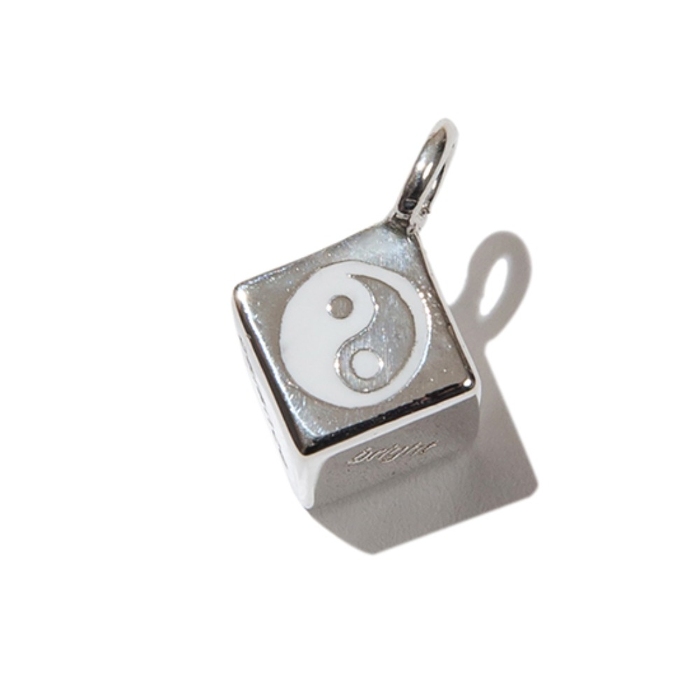 [크루치] Yin and Yang dice type2 necklace (silver)
